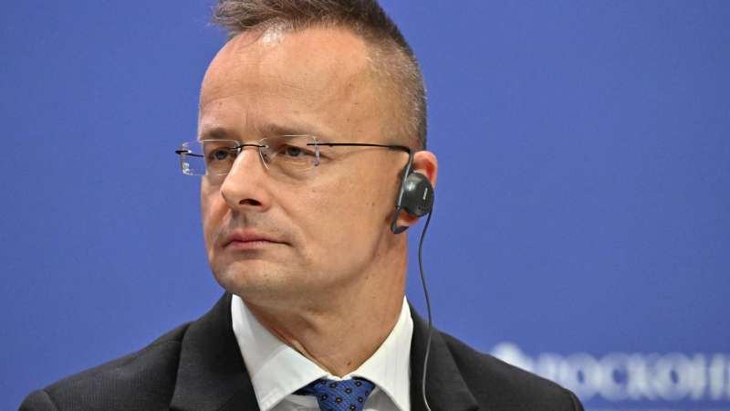 Сийярто прокомментировал предложение снизить возраст мобилизации на Украине