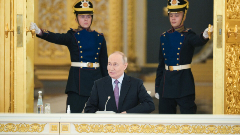 Путин назвал совместную задачу правительства и ЦБ